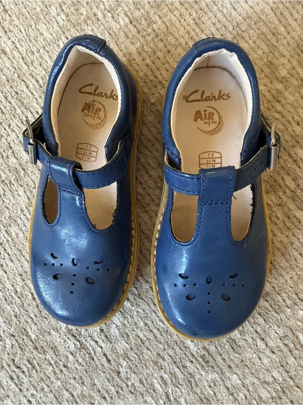 Clarks Girls Blue Leather T-Strap Mary Jane Shoes Size US 7.5 Toddler